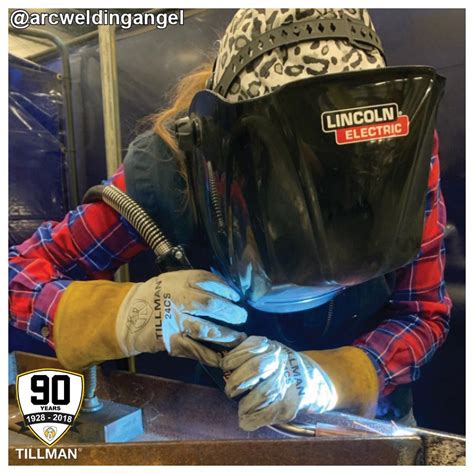 Chloe hudson welding - Mar 11, 2023 · Welding Supply: Chloe Hudson Welder Documentary. High-performance, high-value products for your welding solutions. Browse our full line of Welders, Cutters, Welding Helmets, Replacement MIG Guns and Consumable. Developed FIRSTESS™ MP200, the Most Versatile 5-in-1 Welder & Cutter. 